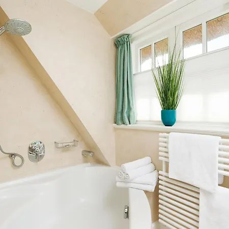 Min Go Von & Mehr Willa